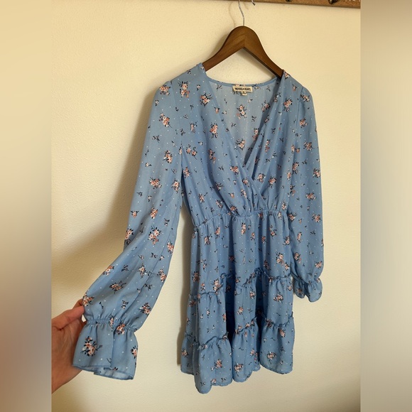 **SOLD** Floral dress - Picture 3 of 3